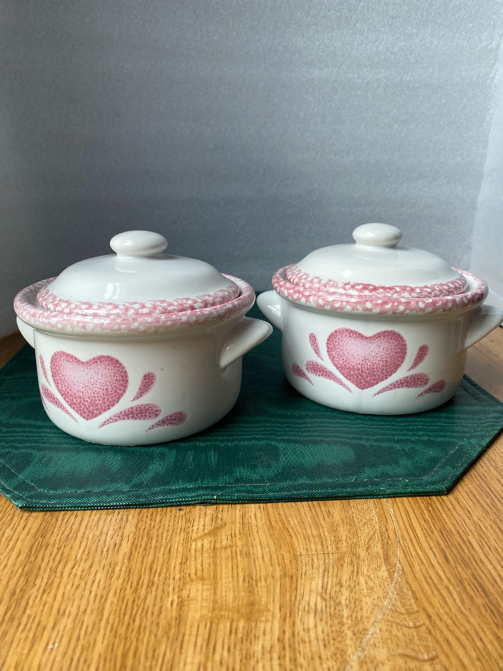 Vintage 2Pcs Pink Heart Spongeware Mini Casserole Dish Crocks Stoneware Pottery